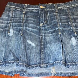Y2K Distressed box pleated Denim Mini Skirt Low Rise Blue Jean Skirt Size 8